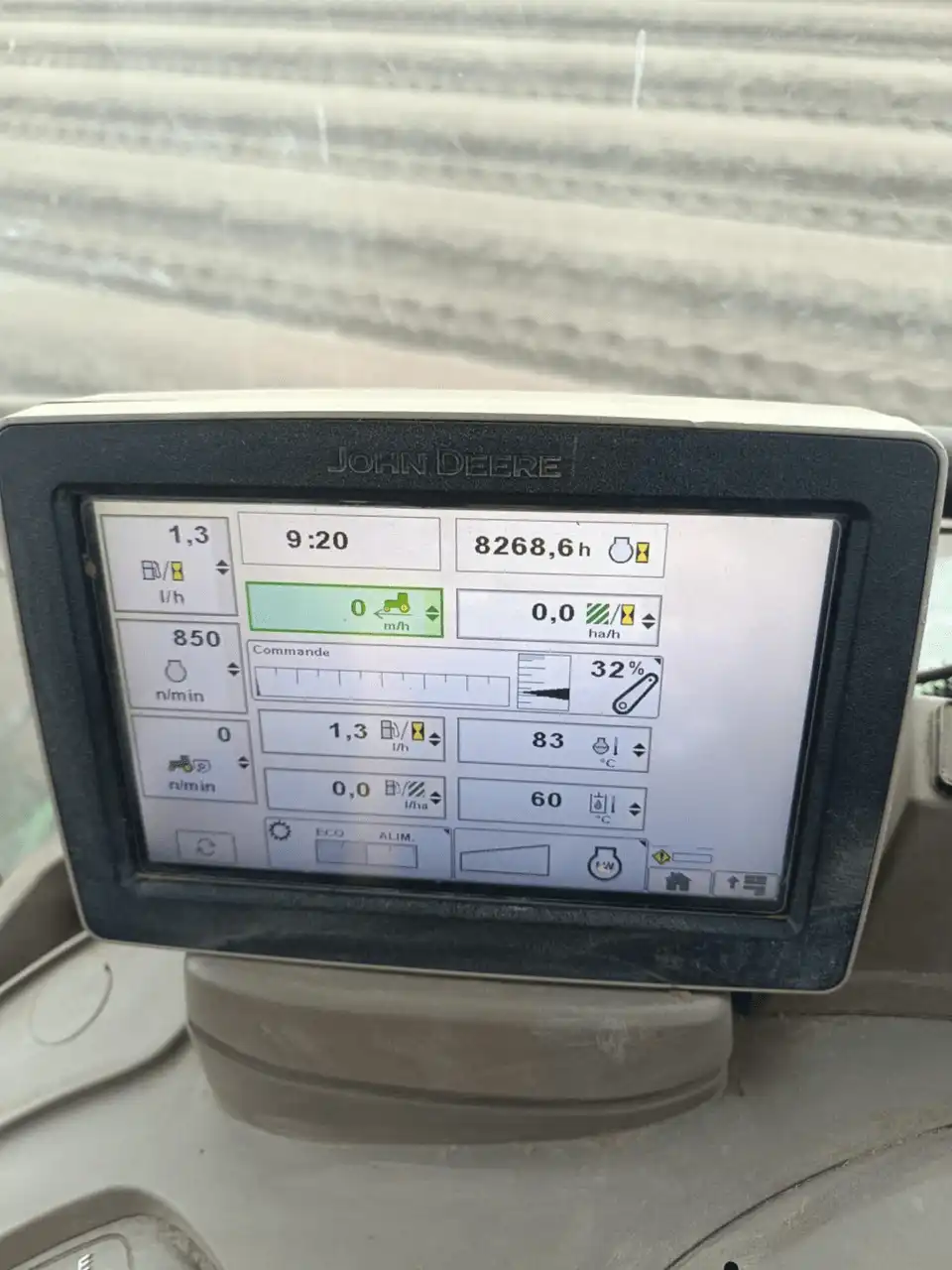 Image JOHN DEERE 6130R
